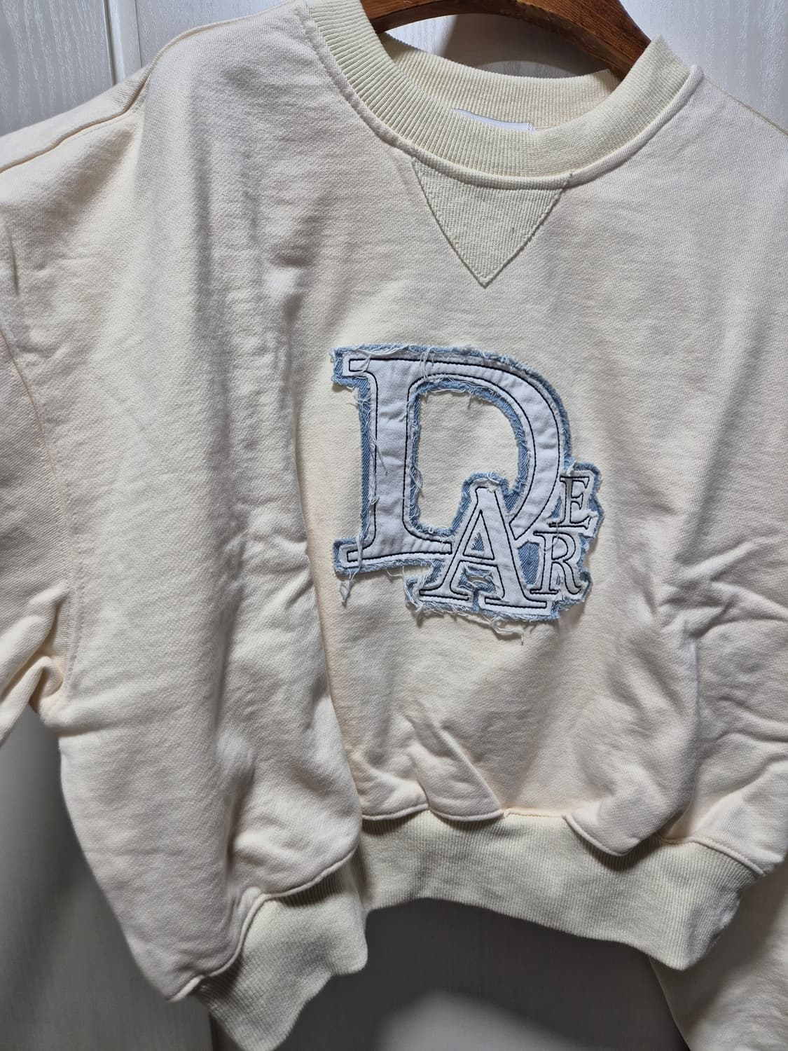 (세일)(새상품)DIAIRE 디아에르 아이보리 맨투맨 상품이미지4