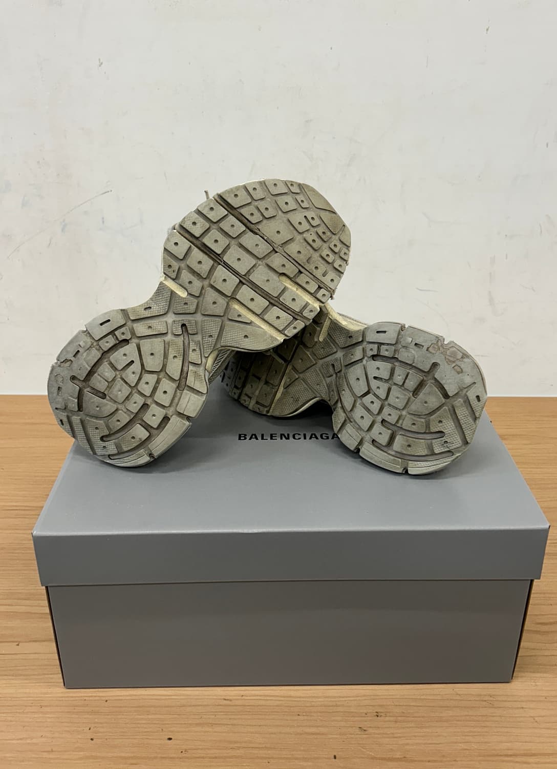 발렌시아가 3xl 에그쉘 상품이미지7