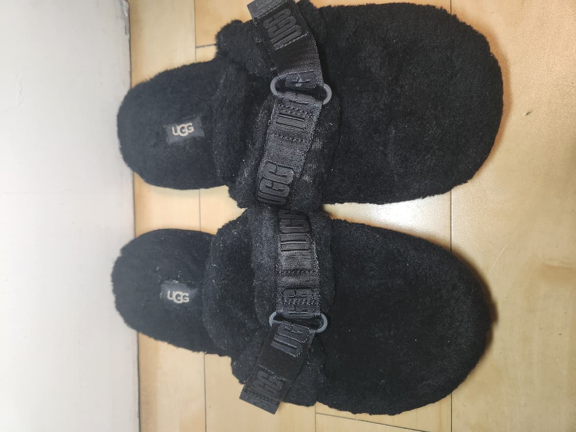 (260) 어그 플러프 잇 슬리퍼 블랙 상품이미지2