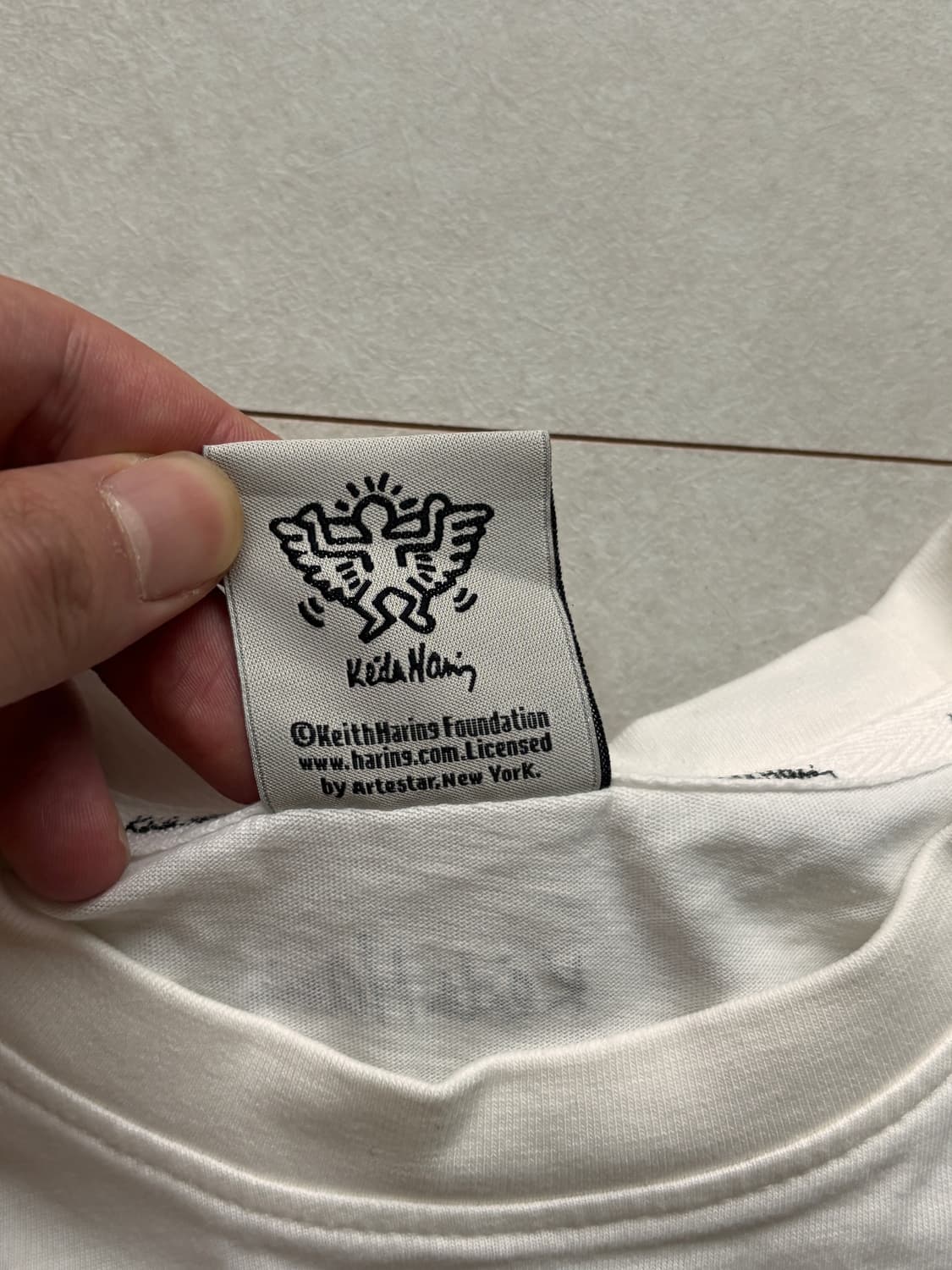 키스 해링 그래픽 반팔 티셔츠 (Crack Is Wack) 상품이미지3