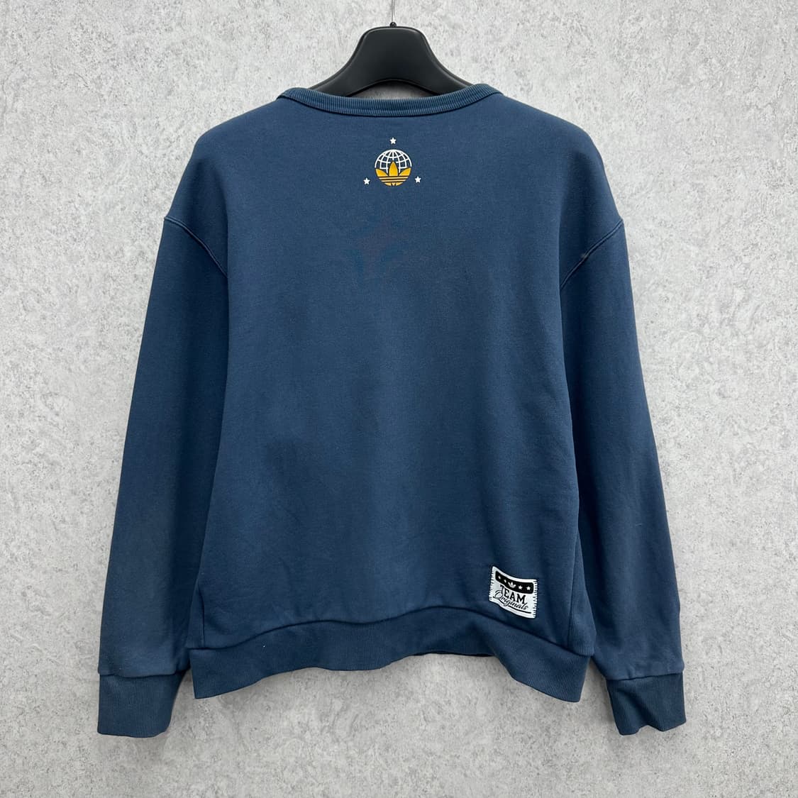 100 아디다스 남자 루즈핏 맨투맨 상품이미지2