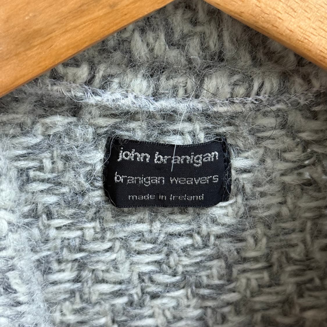 John Branigan 핸드메이드 니트 케이프  상품이미지3