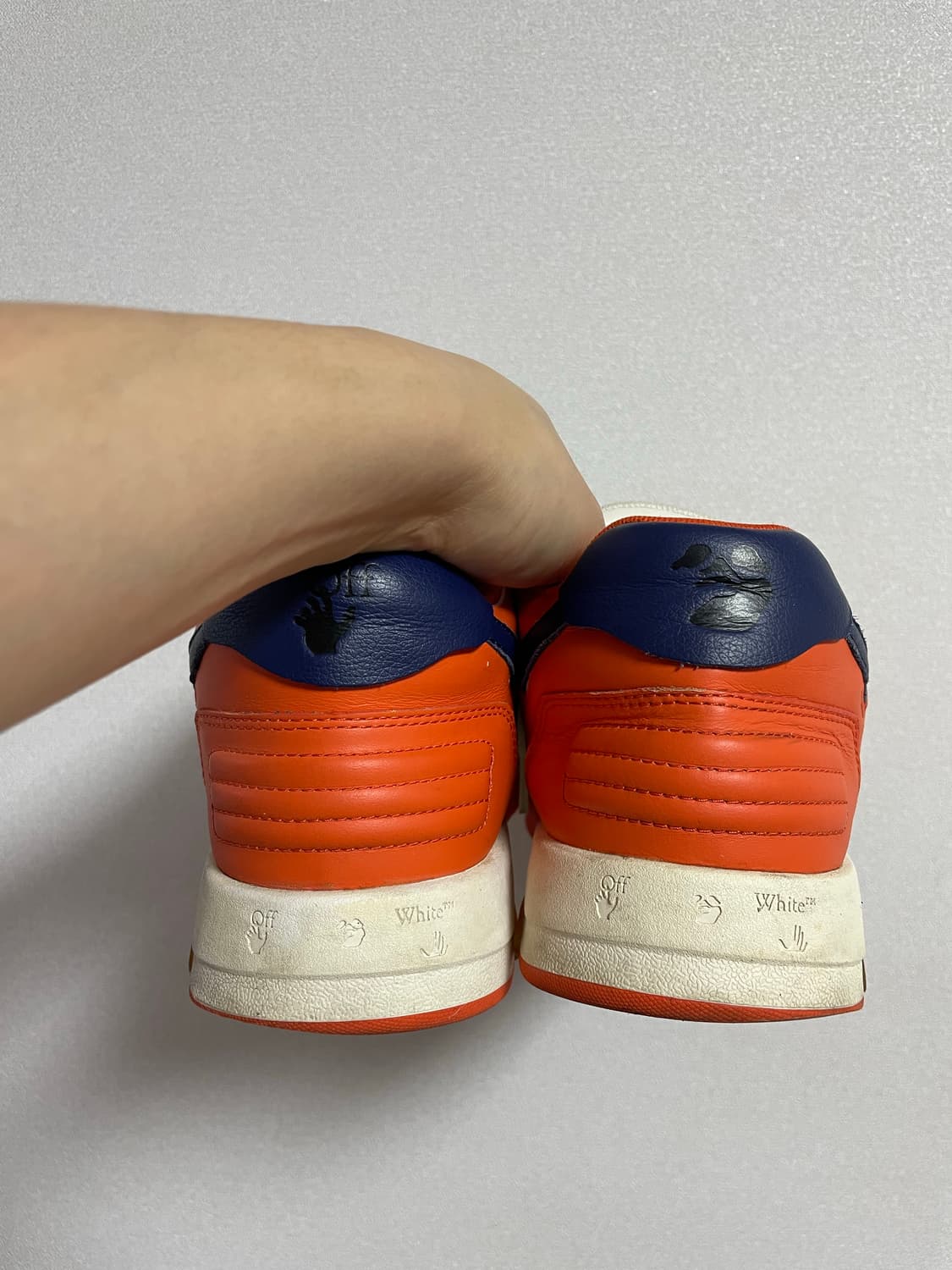 오프화이트 아웃 오브 오피스 스니커즈 상품이미지4