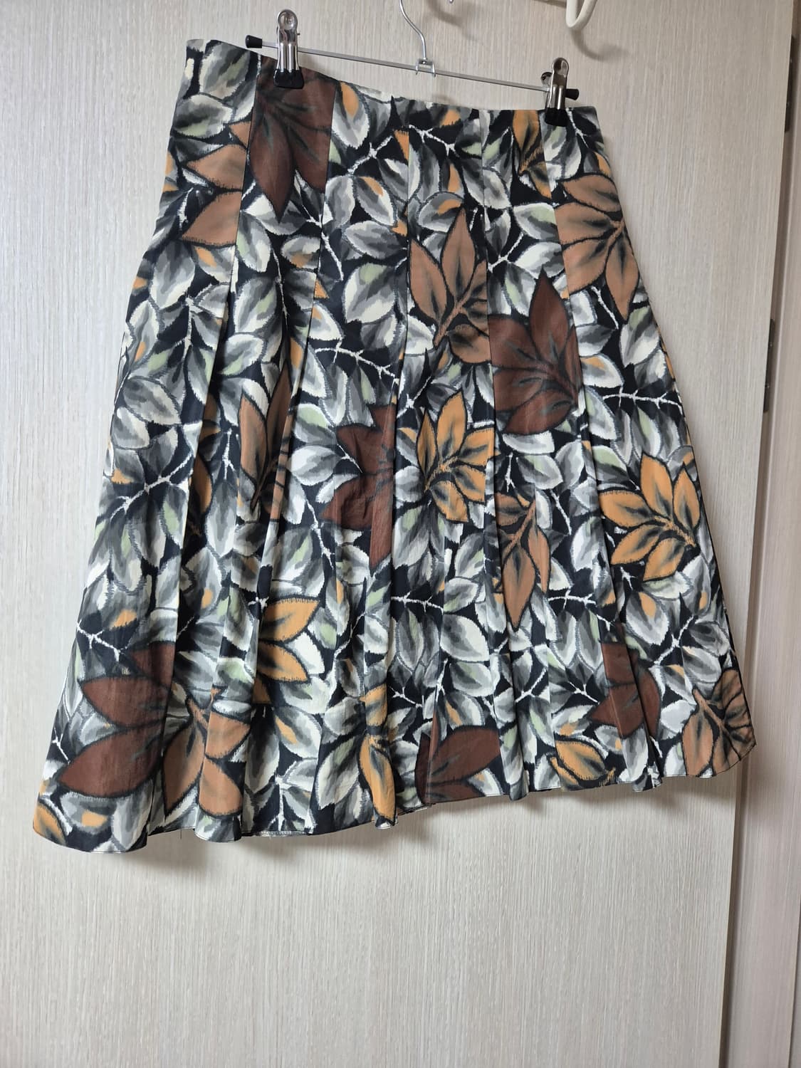 (정품) 마르니 플라워 스커트 패턴  플리츠 스커트 38 상품이미지2