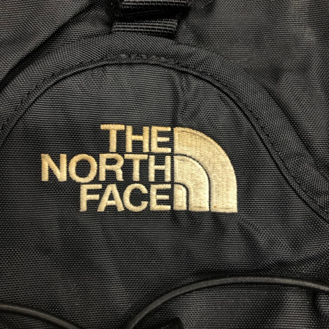 노스페이스 에센셜 20L 백팩 상품이미지2