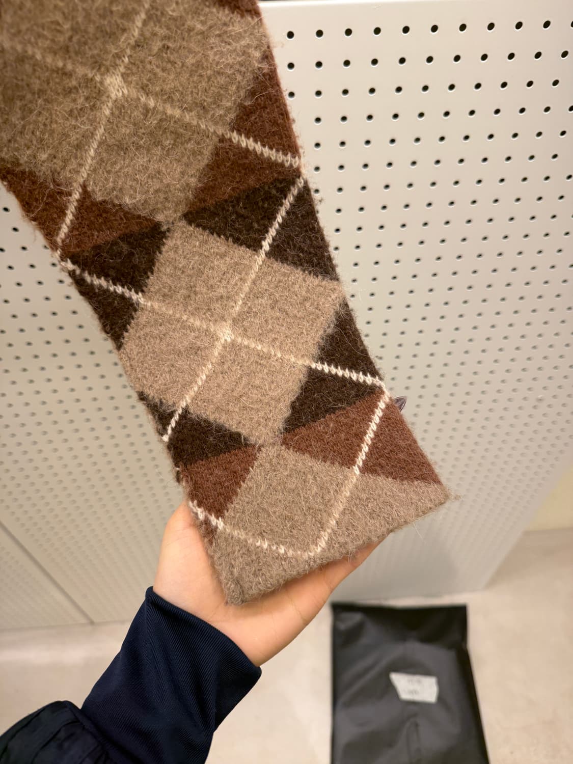 더 오픈 프로덕트 크롭 아가일 패턴 가디건 U1659 상품이미지4