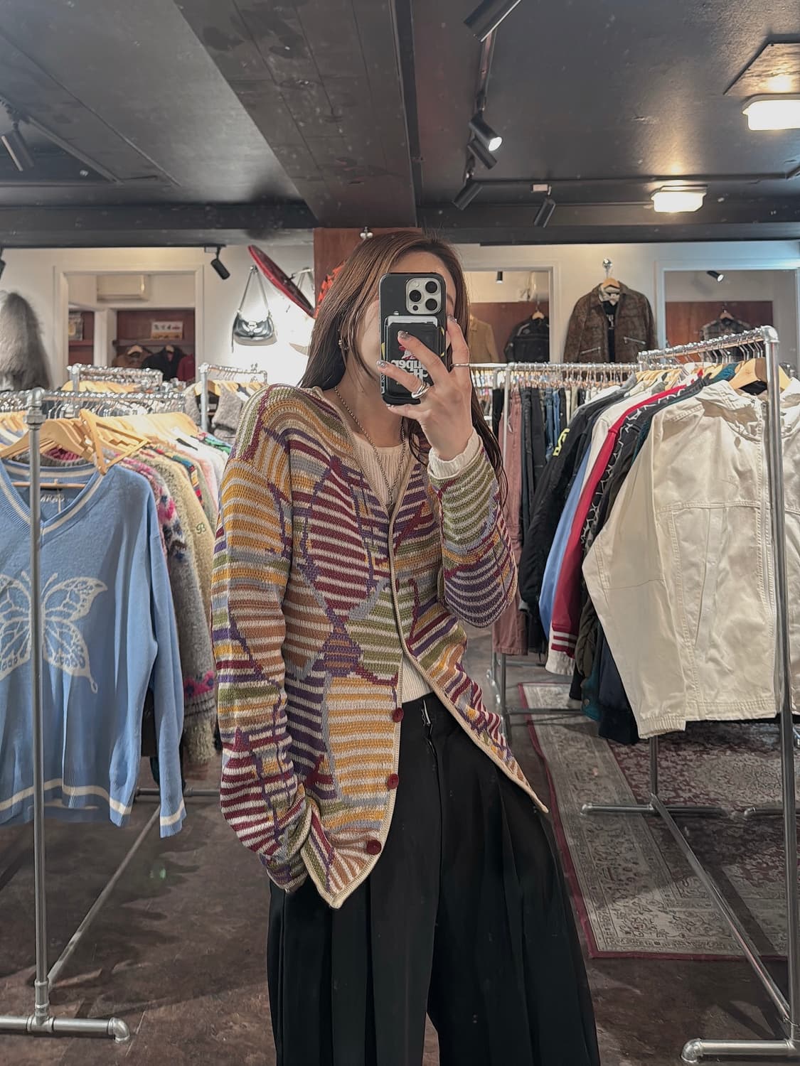 미쏘니 기하학 입체 멀티컬러 패턴 비스코스 가디건 니트 42 상품이미지1