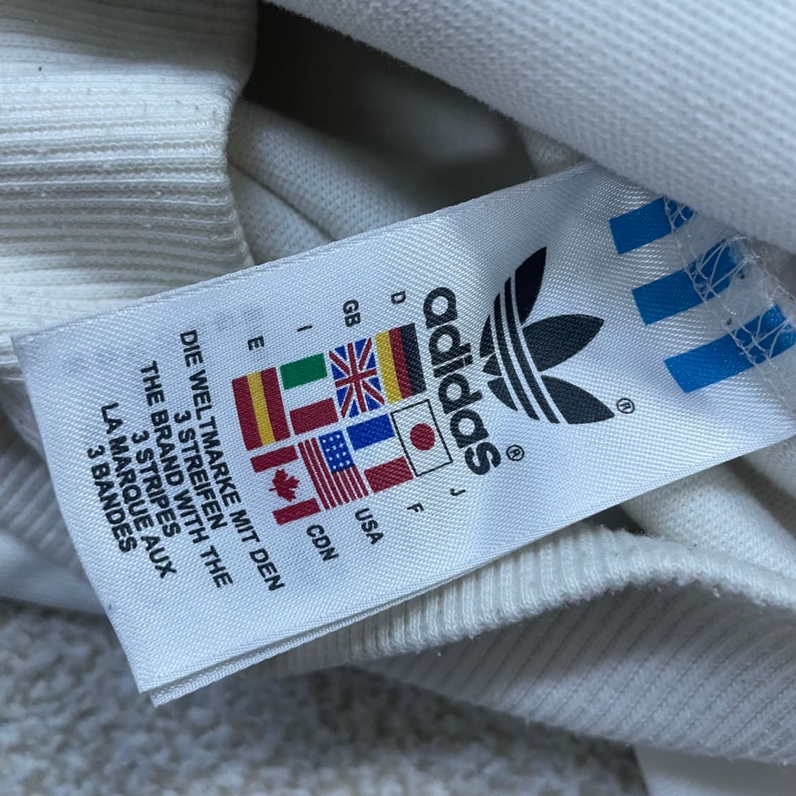 아디다스 런던 트랙탑 져지 화이트 레드 상품이미지5