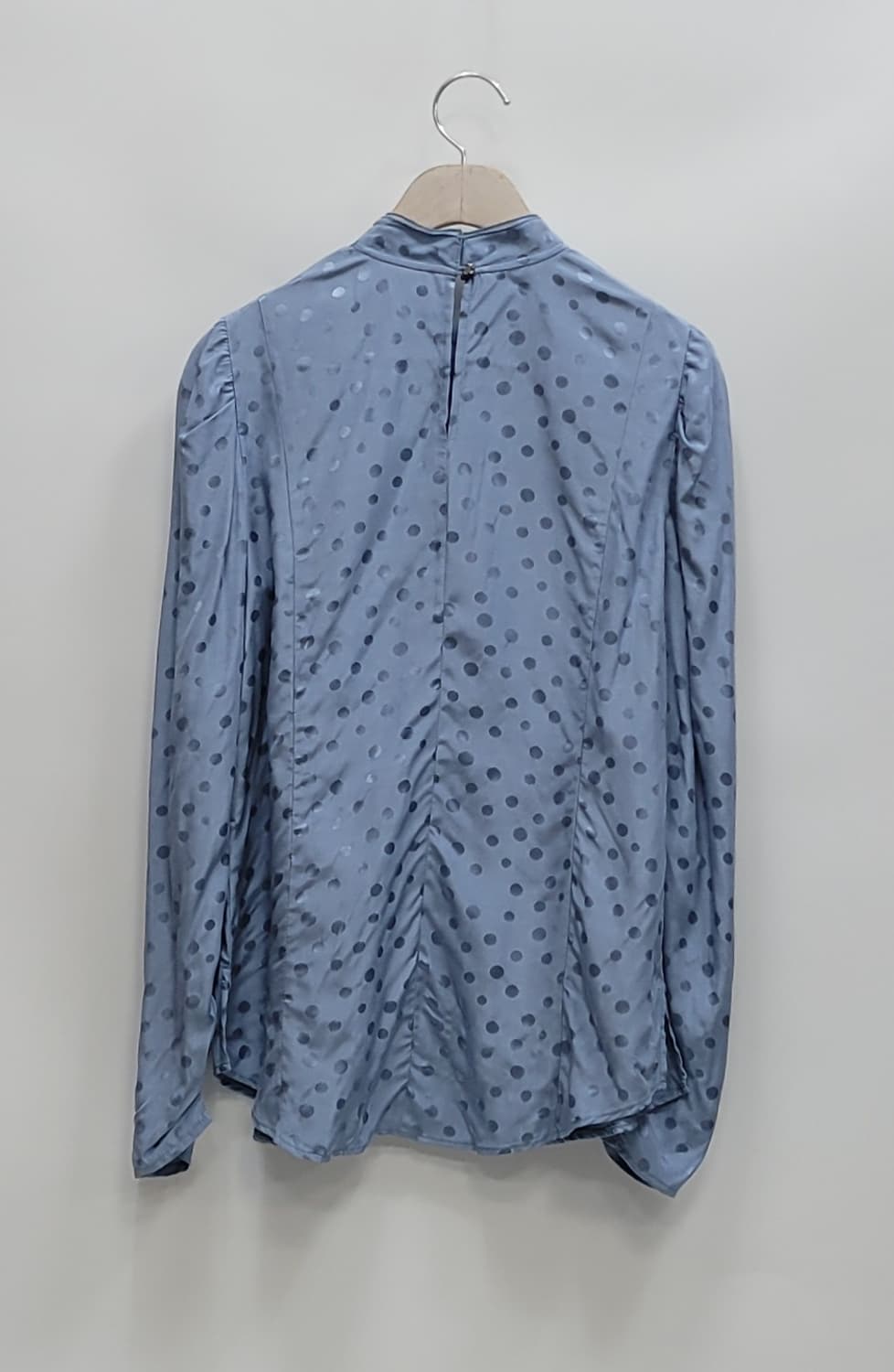 SISLEY 21SS 시슬리 레이온 블라우스 / 여 85 (42)
 상품이미지2