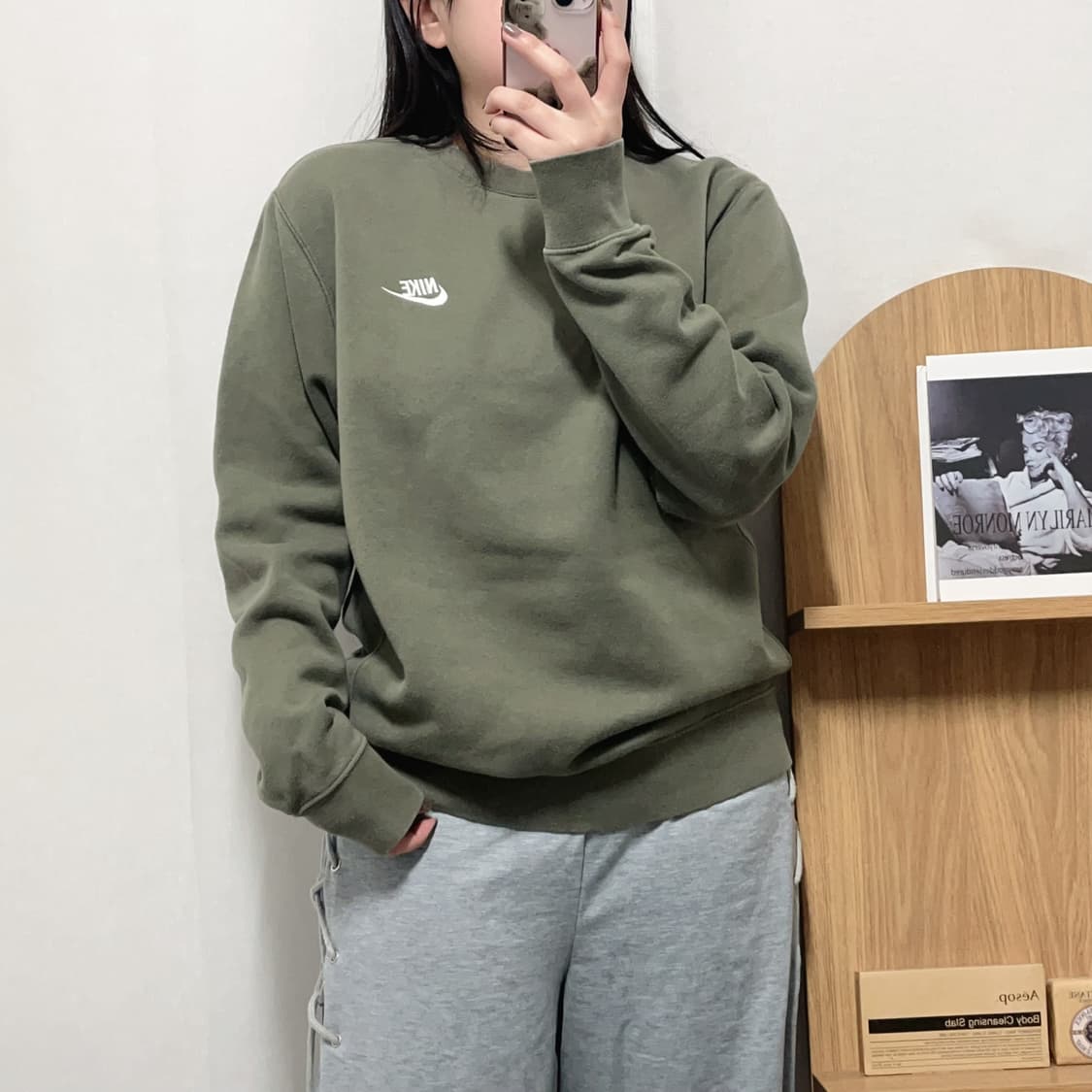 [정품] 나이키 카키 푸츄라 기모 맨투맨 [ M ] 상품이미지1