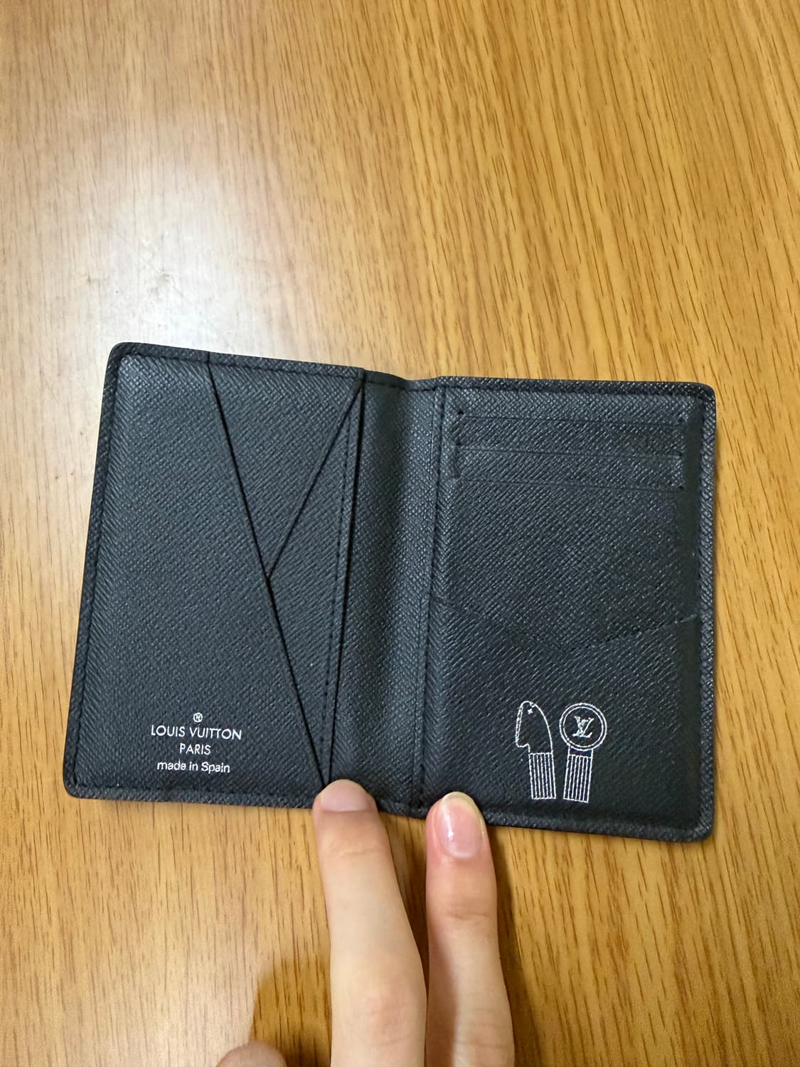 루이비통 포켓 오거나이저 그라디언트 블랙 상품이미지3
