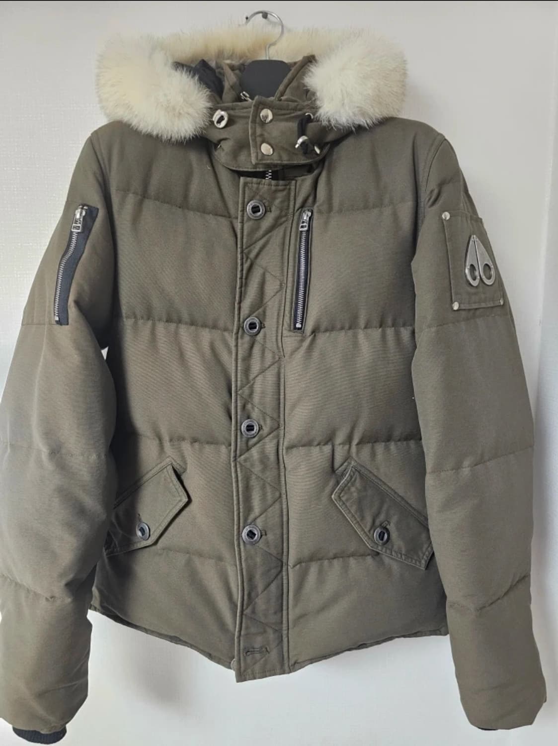 무스너클 쓰리쿼터 패딩 카키색(M/100/매장정품) 상품이미지1