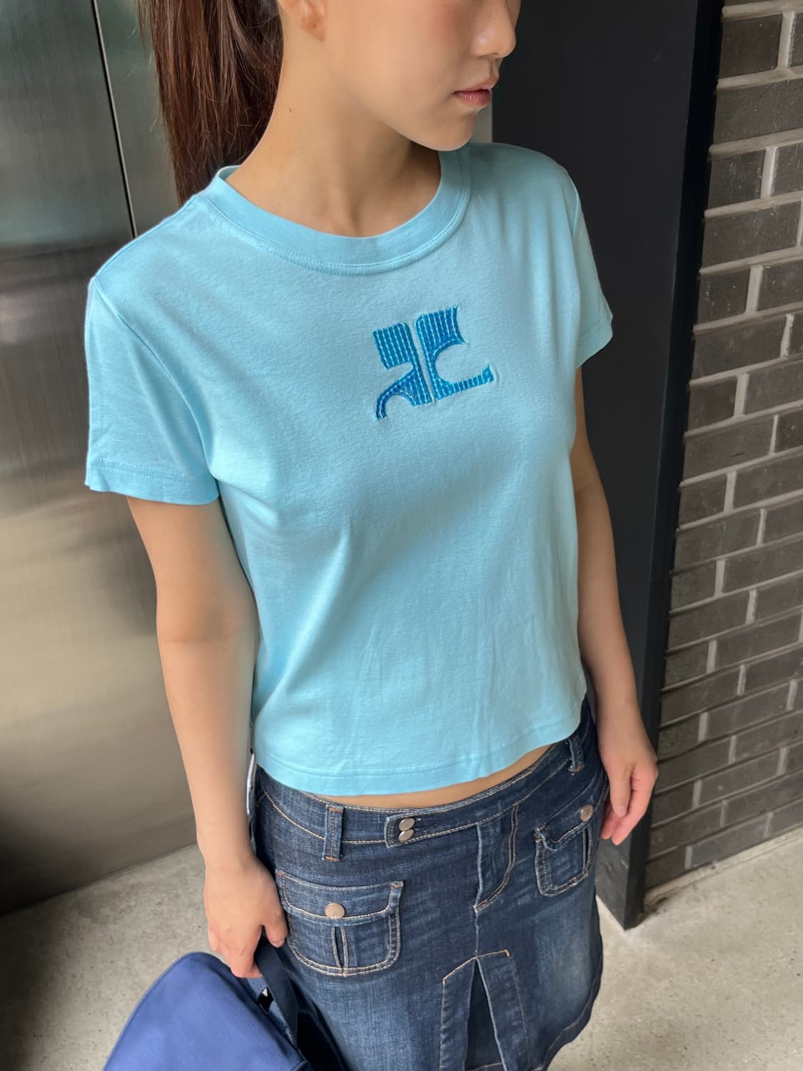 00s Courreges 꾸레쥬 스팽글 로고 탑 블루 상품이미지1
