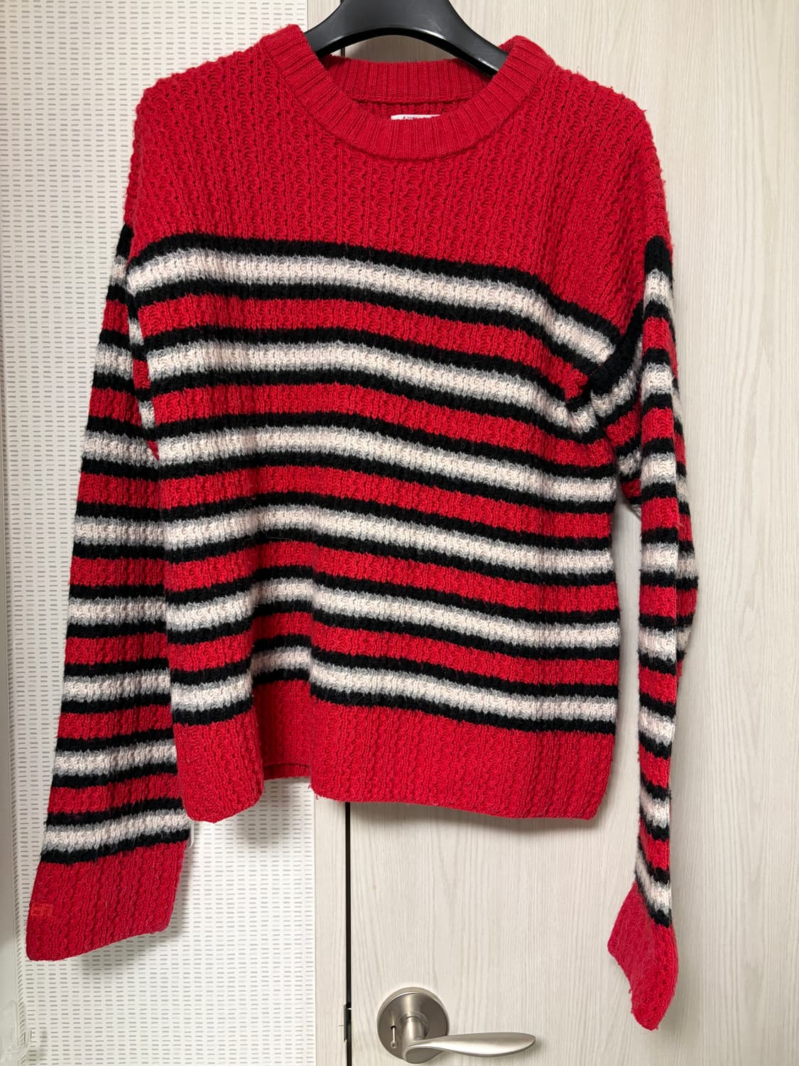 [M] ERL 스트라이프 니트 레드 상품이미지1