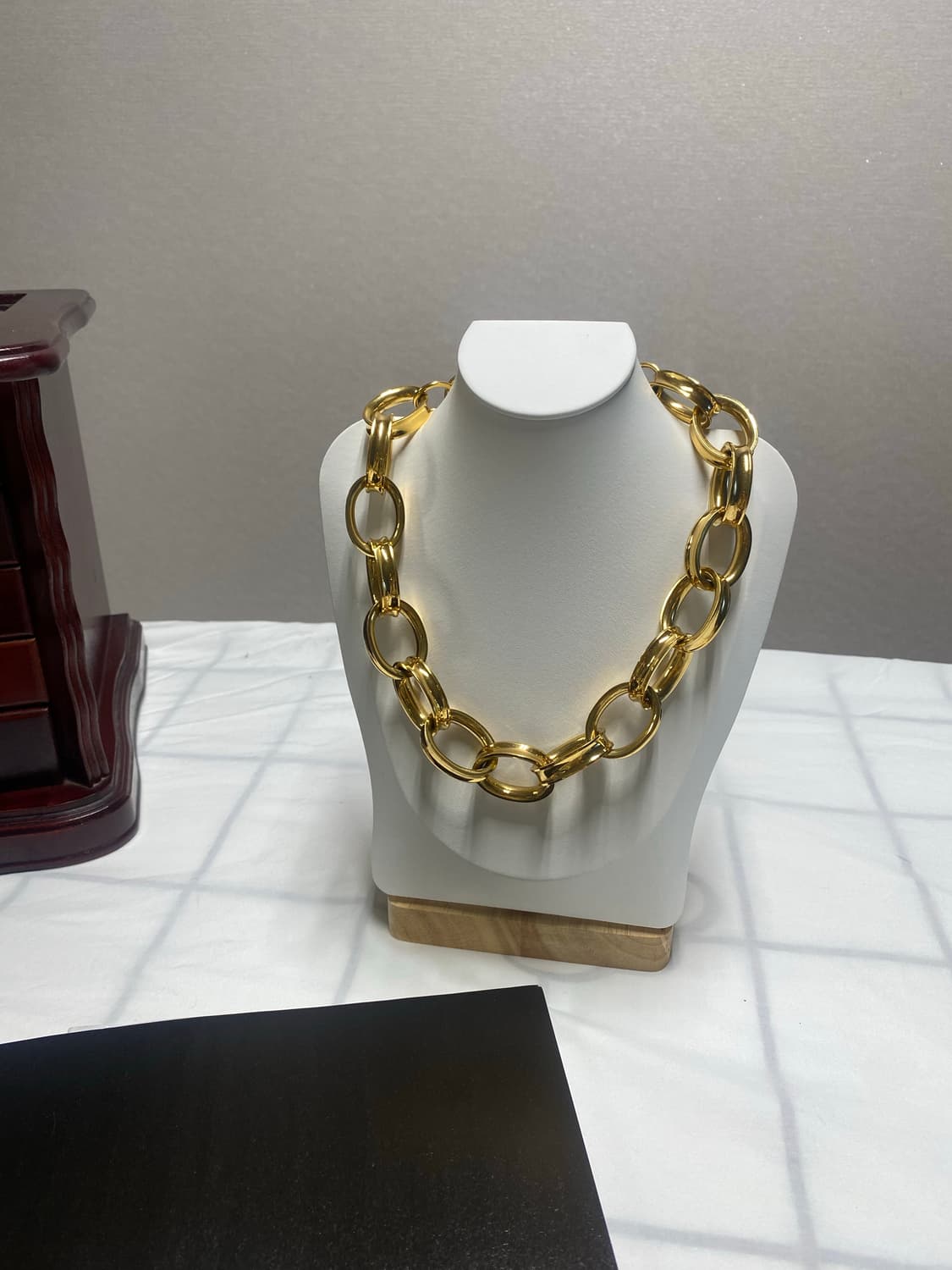 Monet 모네 볼드 금장 체인 목걸이 상품이미지7