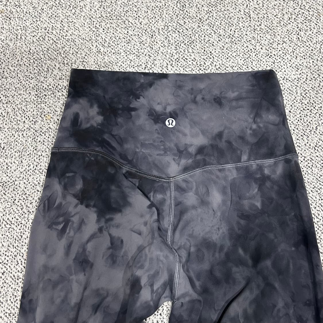 룰루레몬 얼라인레깅스 상품이미지4