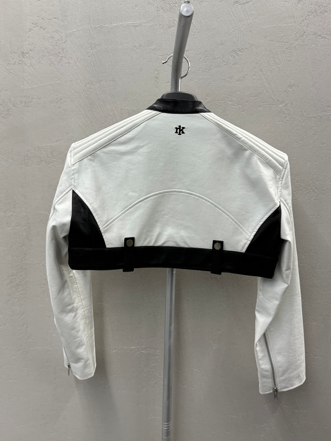 낫노잉 크롭 레이싱 레더 자켓 상품이미지5