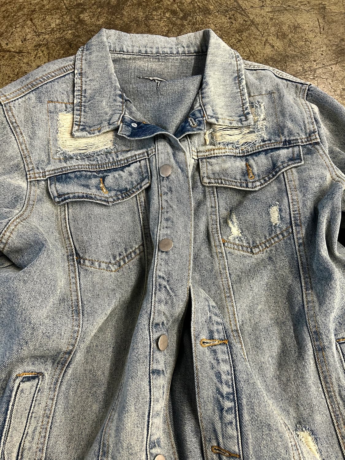 Zipper Damaged Denim Jacket 상품이미지4