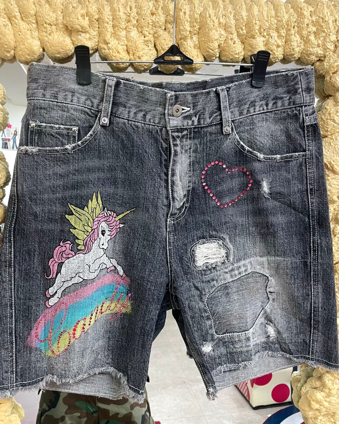 Unicorn heart damage denim shorts  상품이미지2