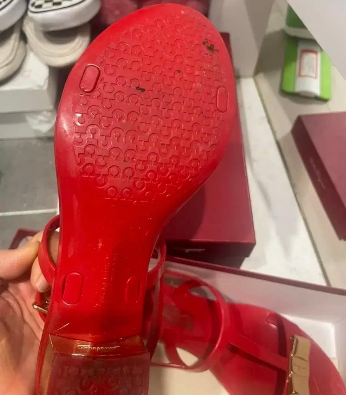 페에가모샌들 상품이미지2