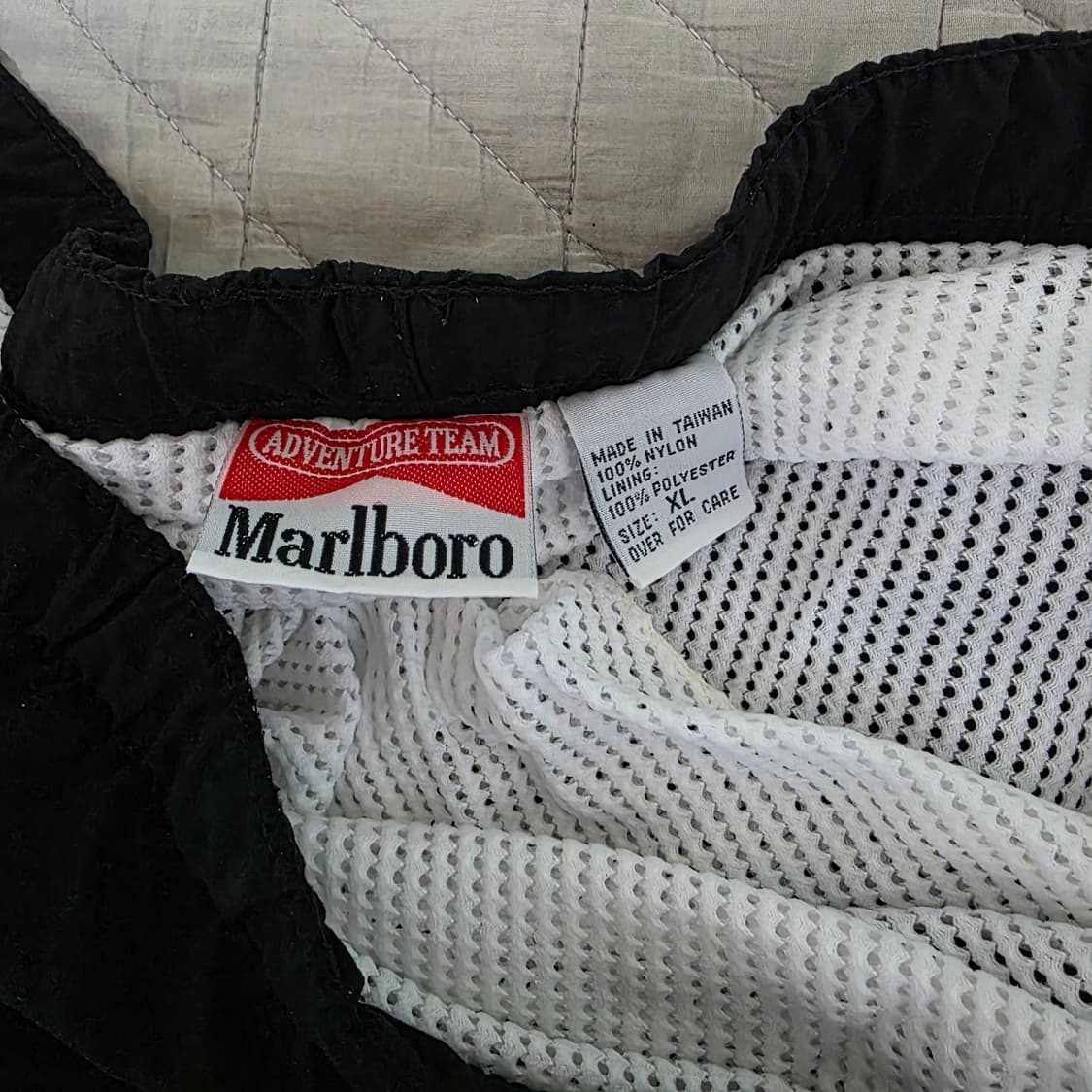 [XL] 90s 빈티지 말보로 프로모 어드벤쳐팀 쇼츠 블랙 상품이미지4