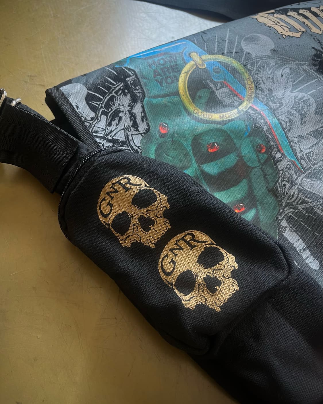 2009年 Guns N' Roses Messenger Bag 상품이미지4