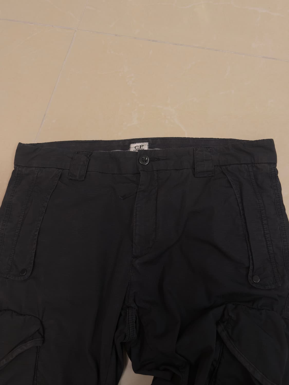 CP Company 렌즈 포켓 블랙 와이드 카고 팬츠 48 상품이미지4