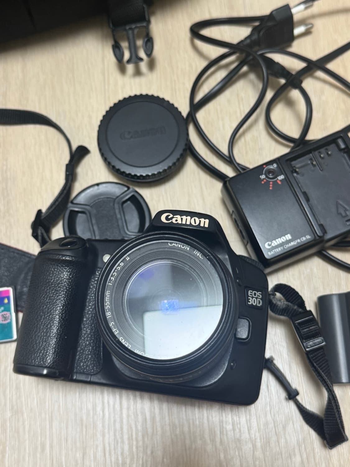 캐논 EOS 30D 카메라 + 18-55mm 렌즈 + 가방 + 배터리 2 상품이미지2