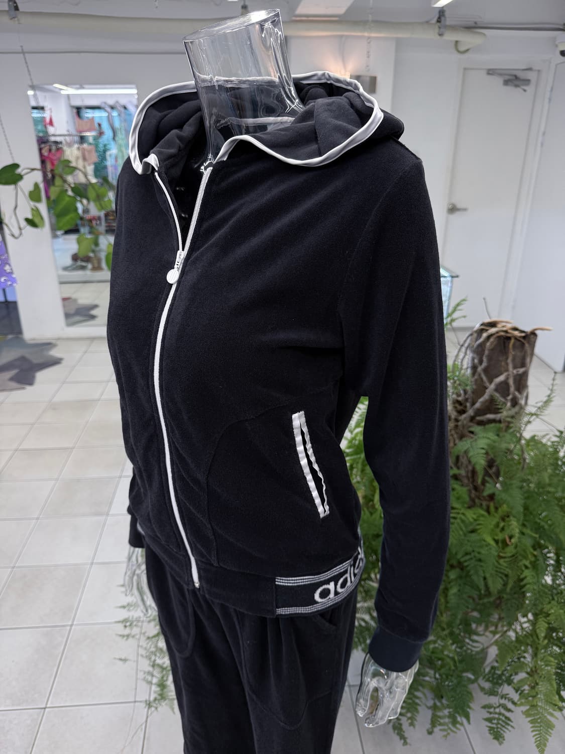 ADIDAS velour set-up 상품이미지4