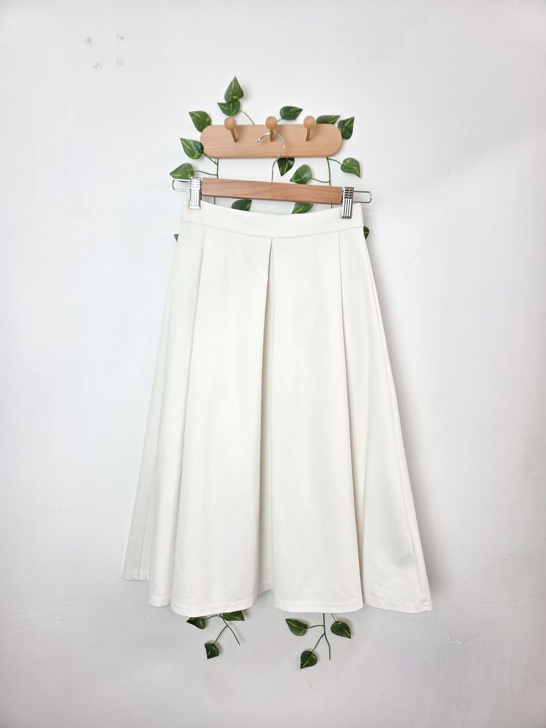 퓨어 미디 스커트 상품이미지1