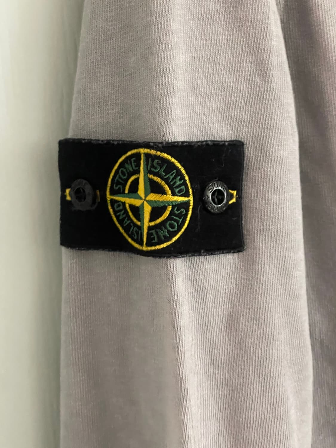 스톤아일랜드 라벤더 그레이 맨투맨 100 상품이미지3