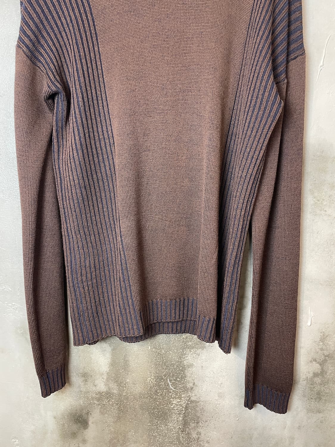 아르마니 버티컬 스트라이프 니트 상품이미지4