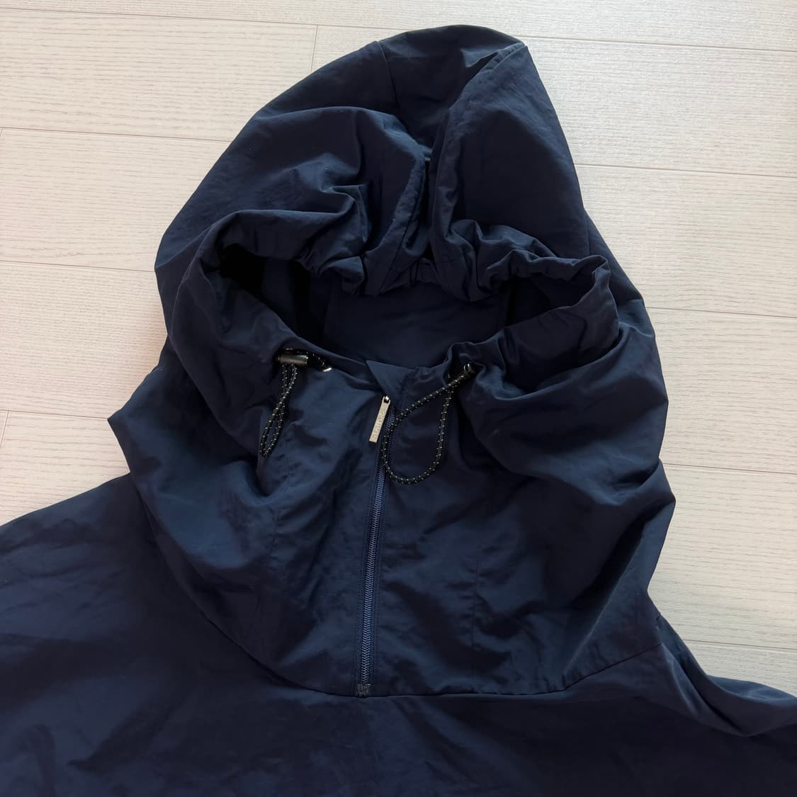 아식스 타이거 바람막이 후디 상품이미지3