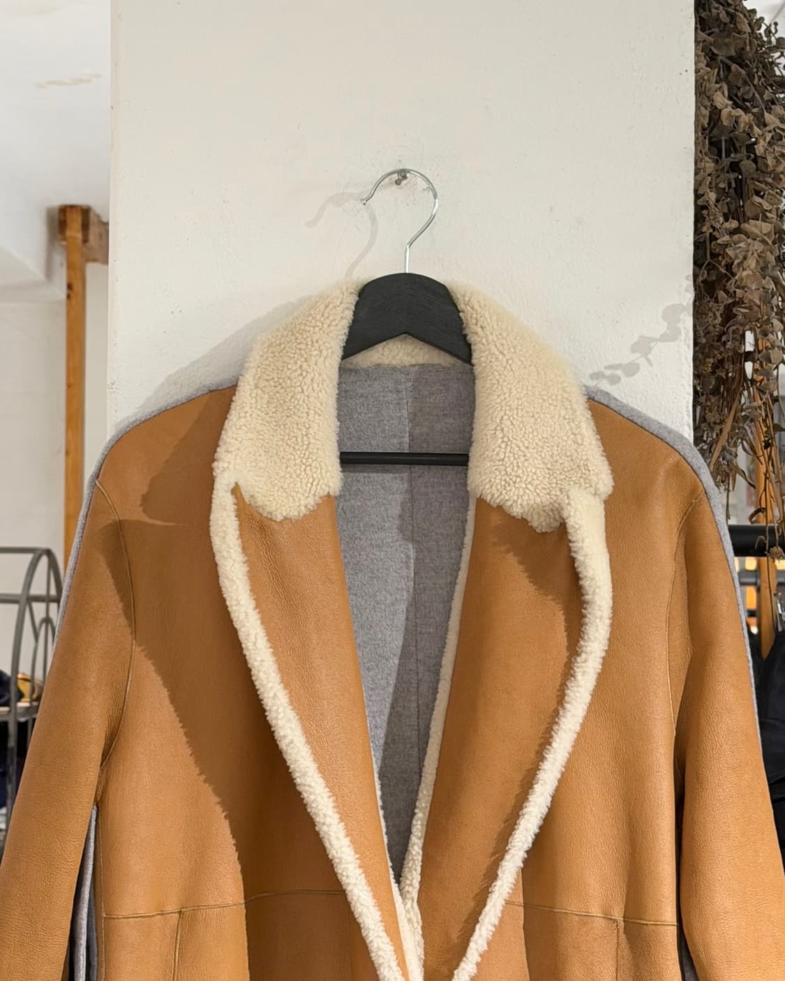 분더샵 브라운 그레이 리버서블 시어링 롱 코트 상품이미지5