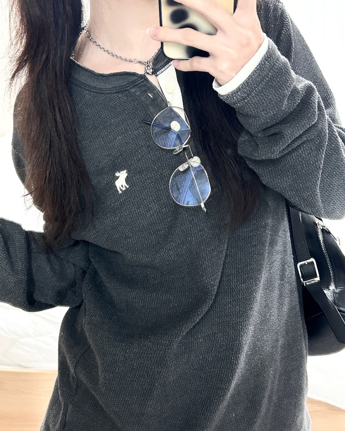 아베크롬비 순록 차콜 반버튼 롱슬리브 상품이미지4