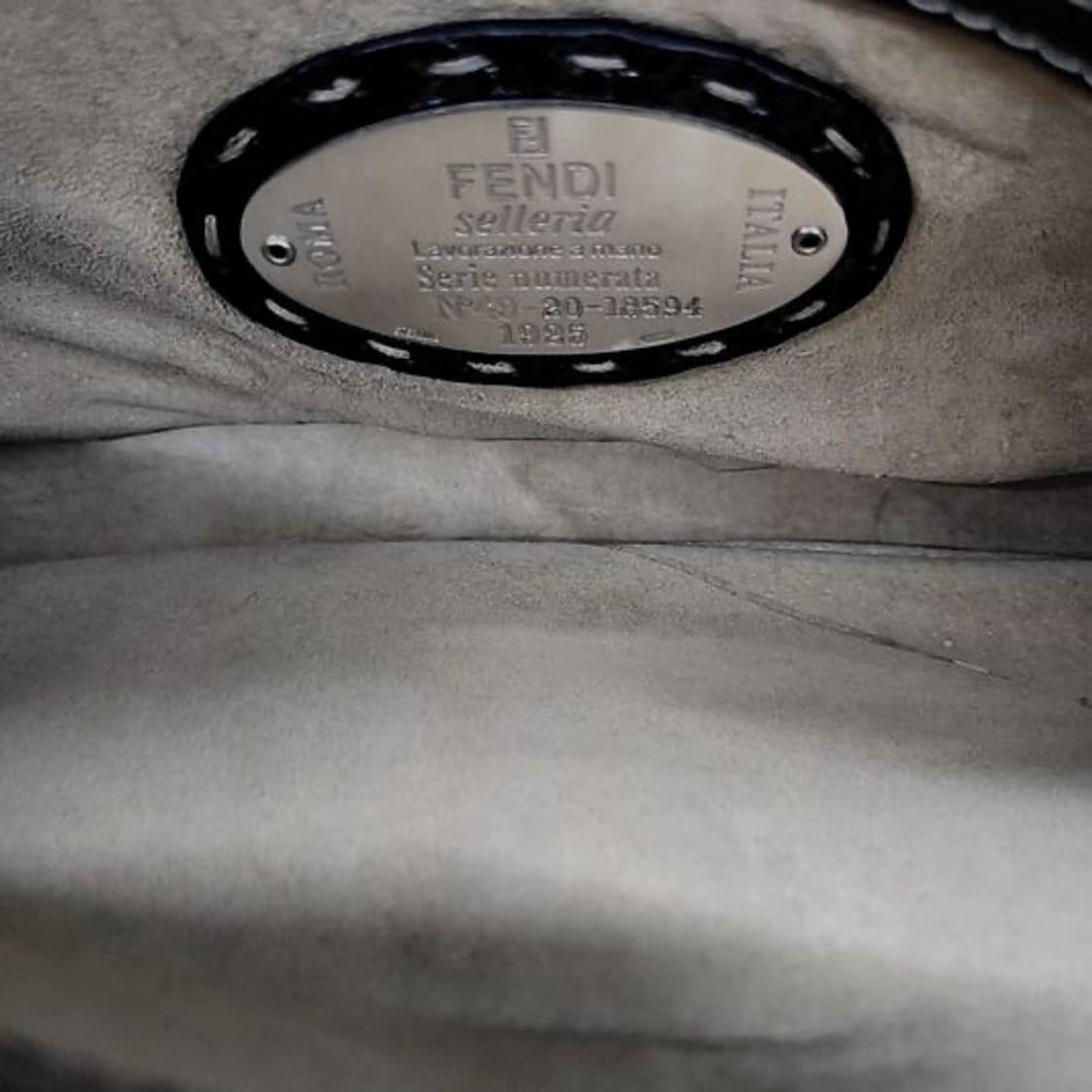 Fendi 바게트백 블랙 빈티지 레어템 상품이미지6