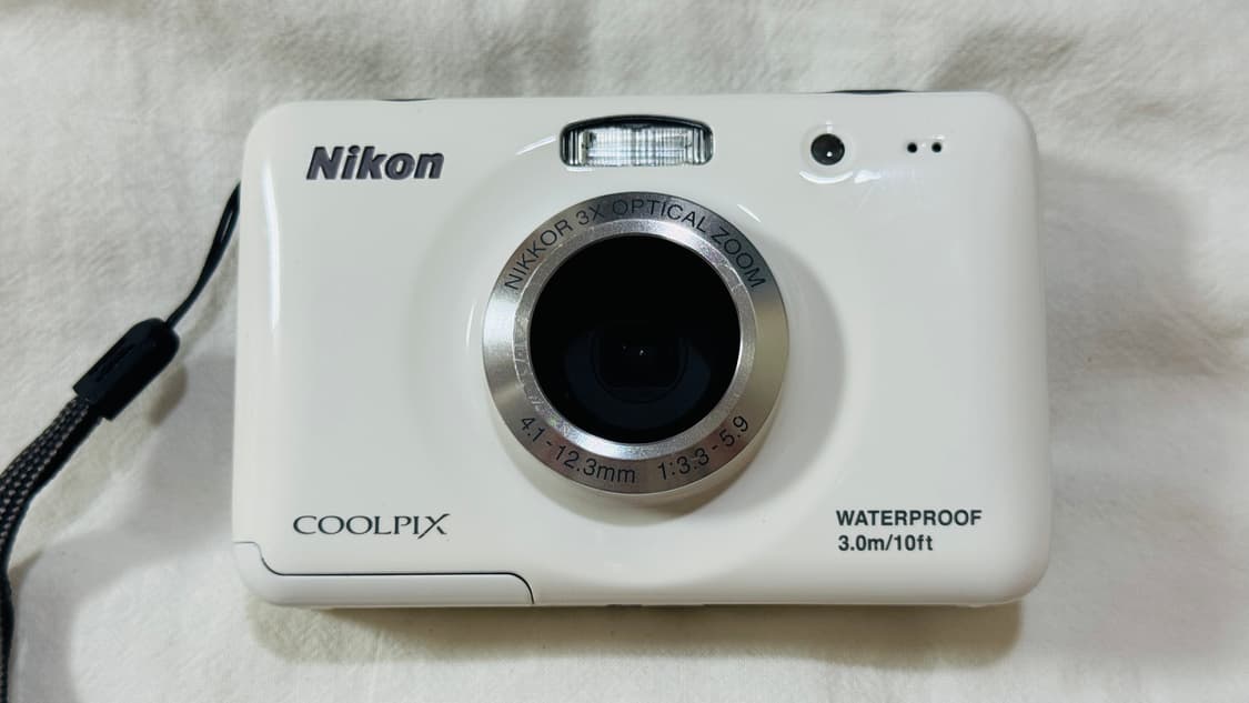 Nikon Coolpix S30 방수 디지털카메라 풀박 상품이미지1