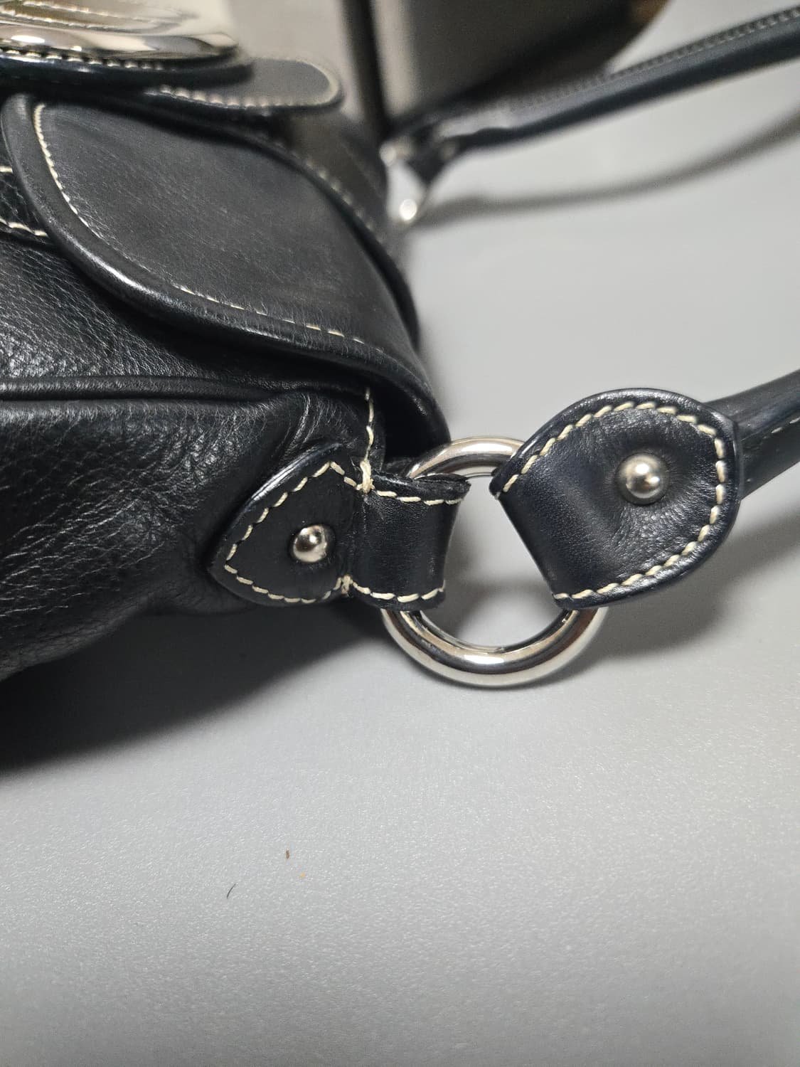 디올 CD 로고 원핸들 미니 숄더백 상품이미지4