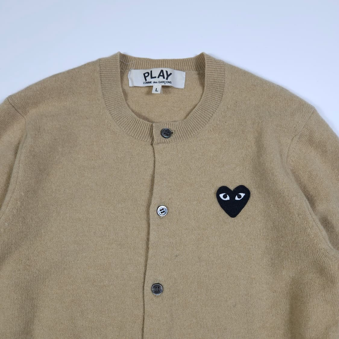 꼼데가르송 베이지 와펜 가디건  상품이미지2