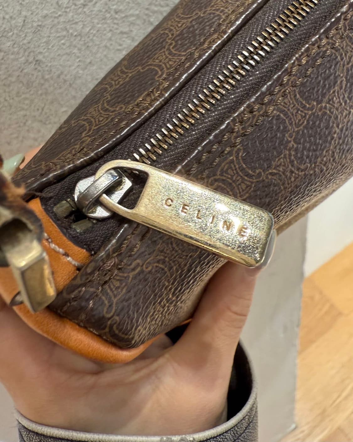 셀린느 브라운 마카담 미니 바게트백  상품이미지3