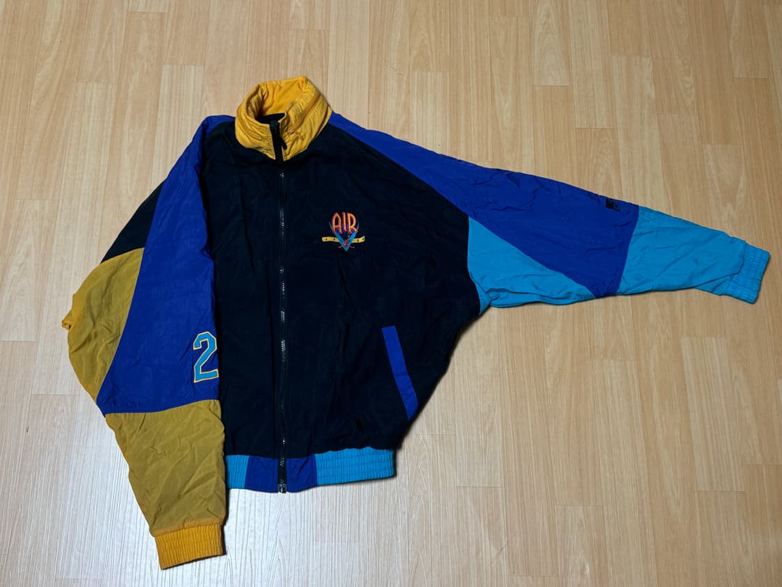 [M] 조던 해외판 레거시 봄버 자켓 판매해요 상품이미지1