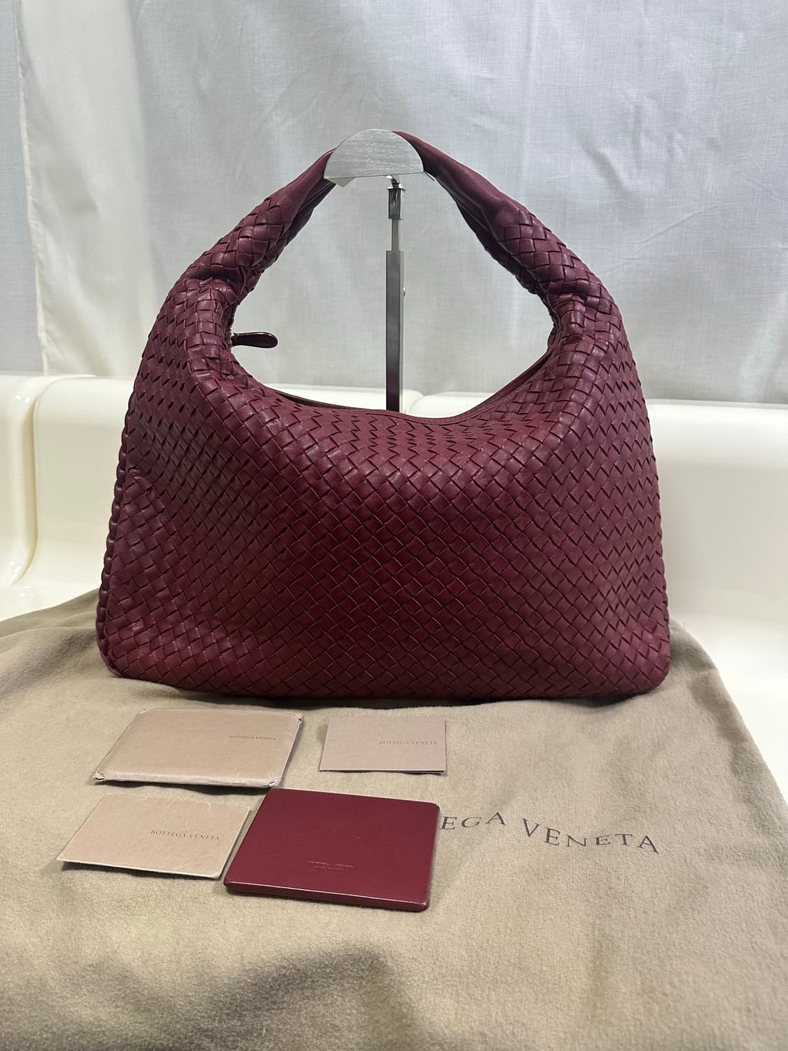 [A 정품] 보테가베네타 호보백 미디움 버건디 상품이미지1