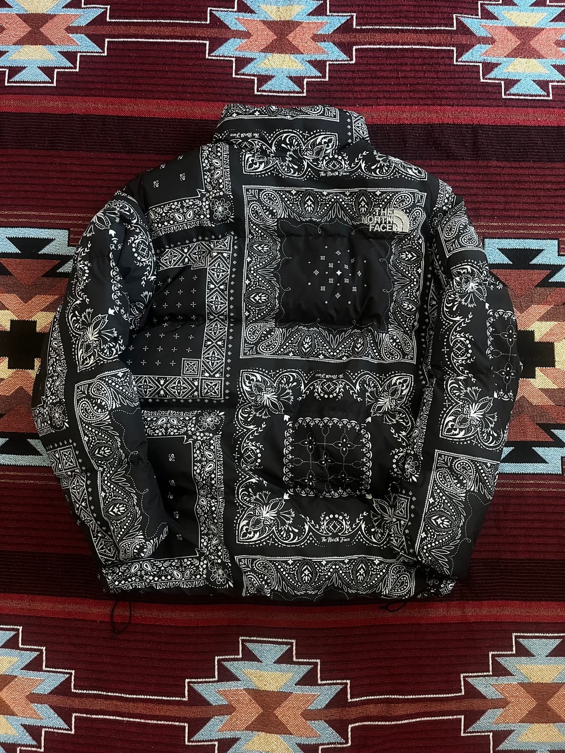 노스페이스 로프티 페이즐리 다운 패딩 자켓 The North Face 상품이미지2