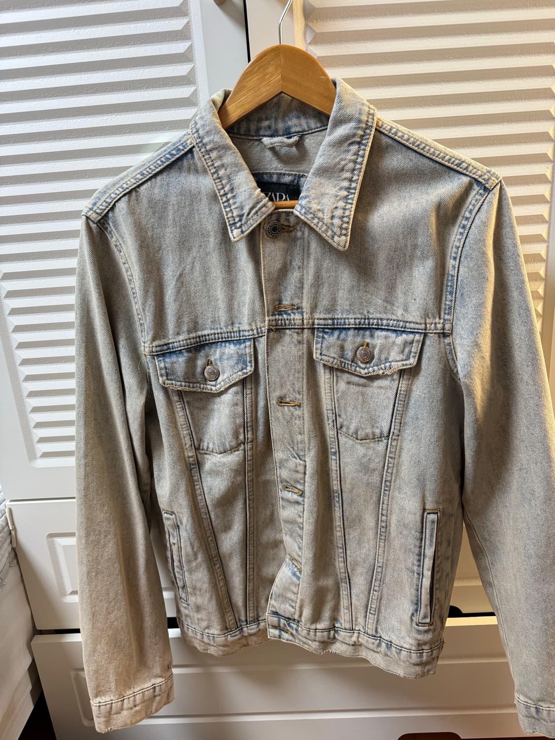 자라 피그먼트 데님 청자켓 생로랑 상품이미지1