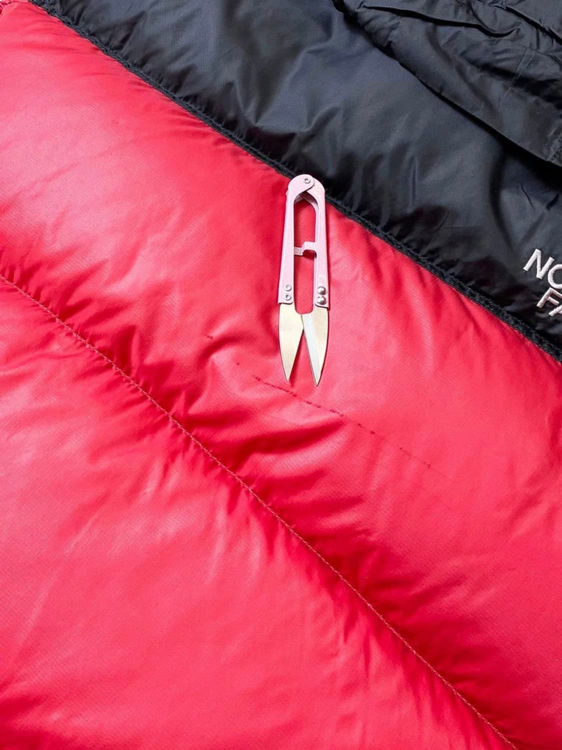 노스페이스 눕시 700 구스다운 패딩 조끼 PN6948 상품이미지8