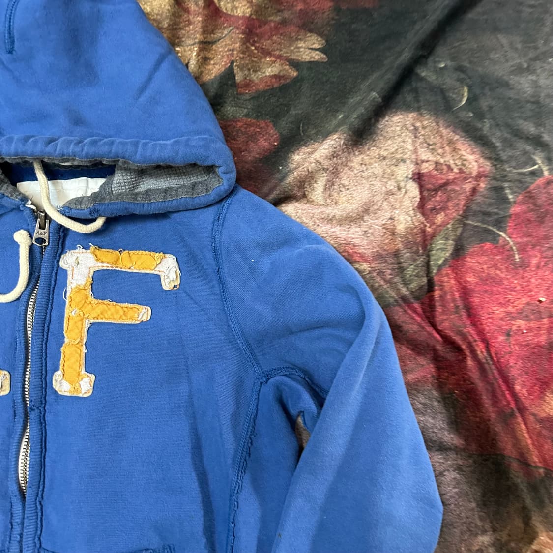 아베크롬비 빈티지 타이트핏 빅로고 블루워싱후드집업 S 상품이미지2