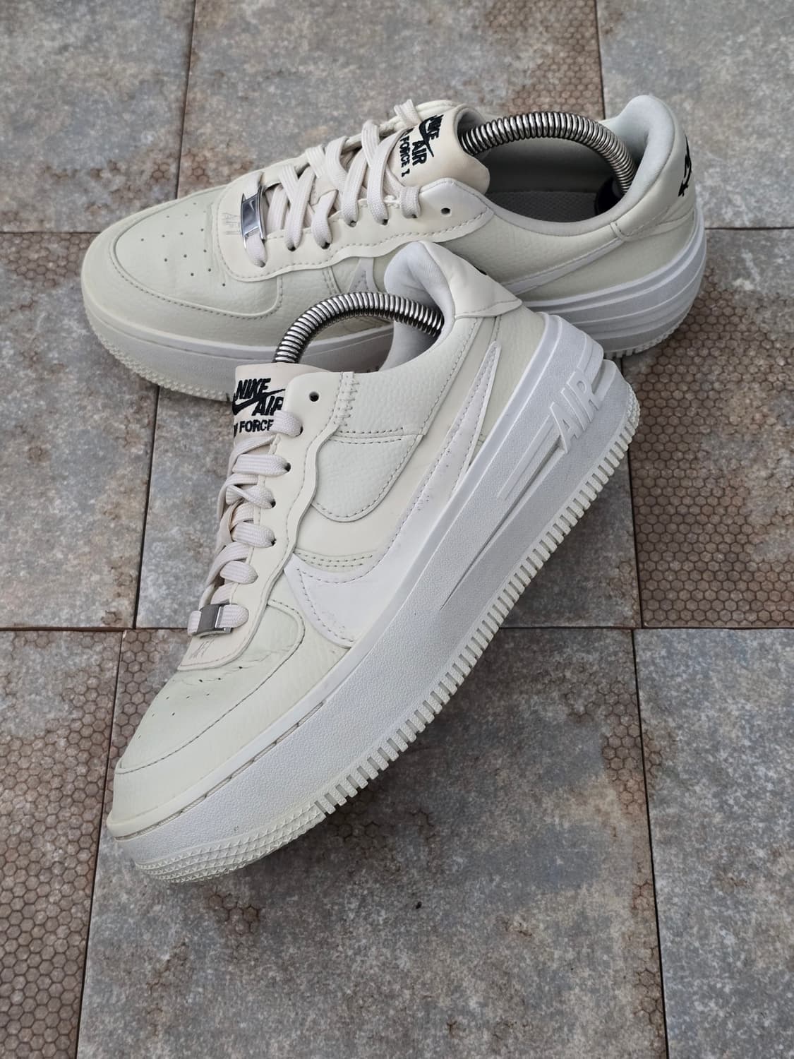 (235)나이키 에어포스 1 플랫폼 베이지 상품이미지3