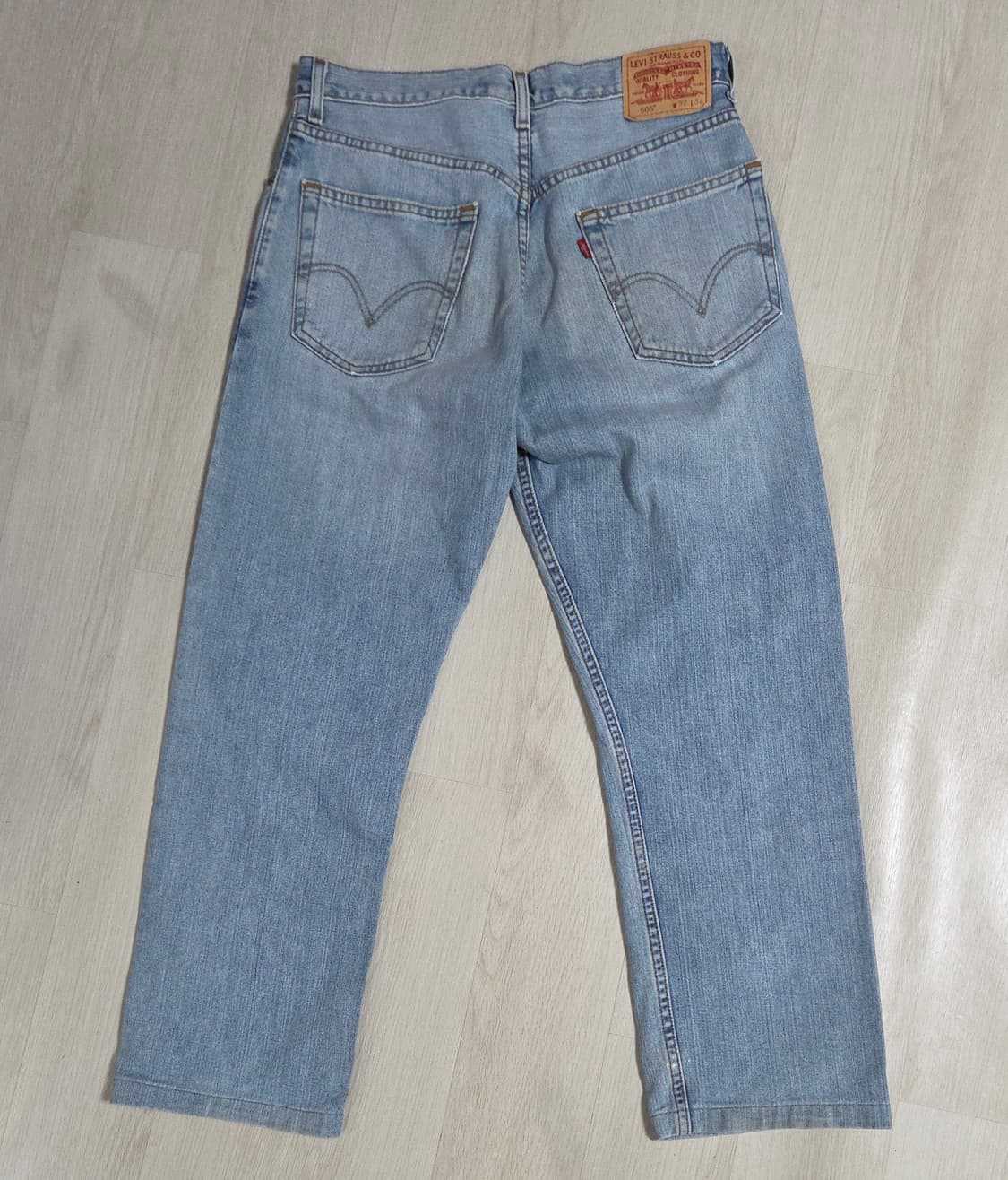 (착샷) 리바이스 505 연청 데님 상품이미지3