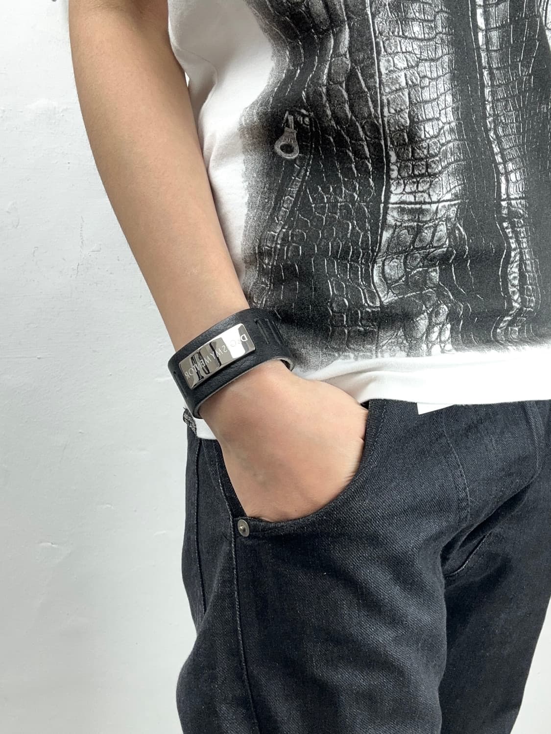 Dolce & Gabbana D&G Leather Cuff Bracele 상품이미지2