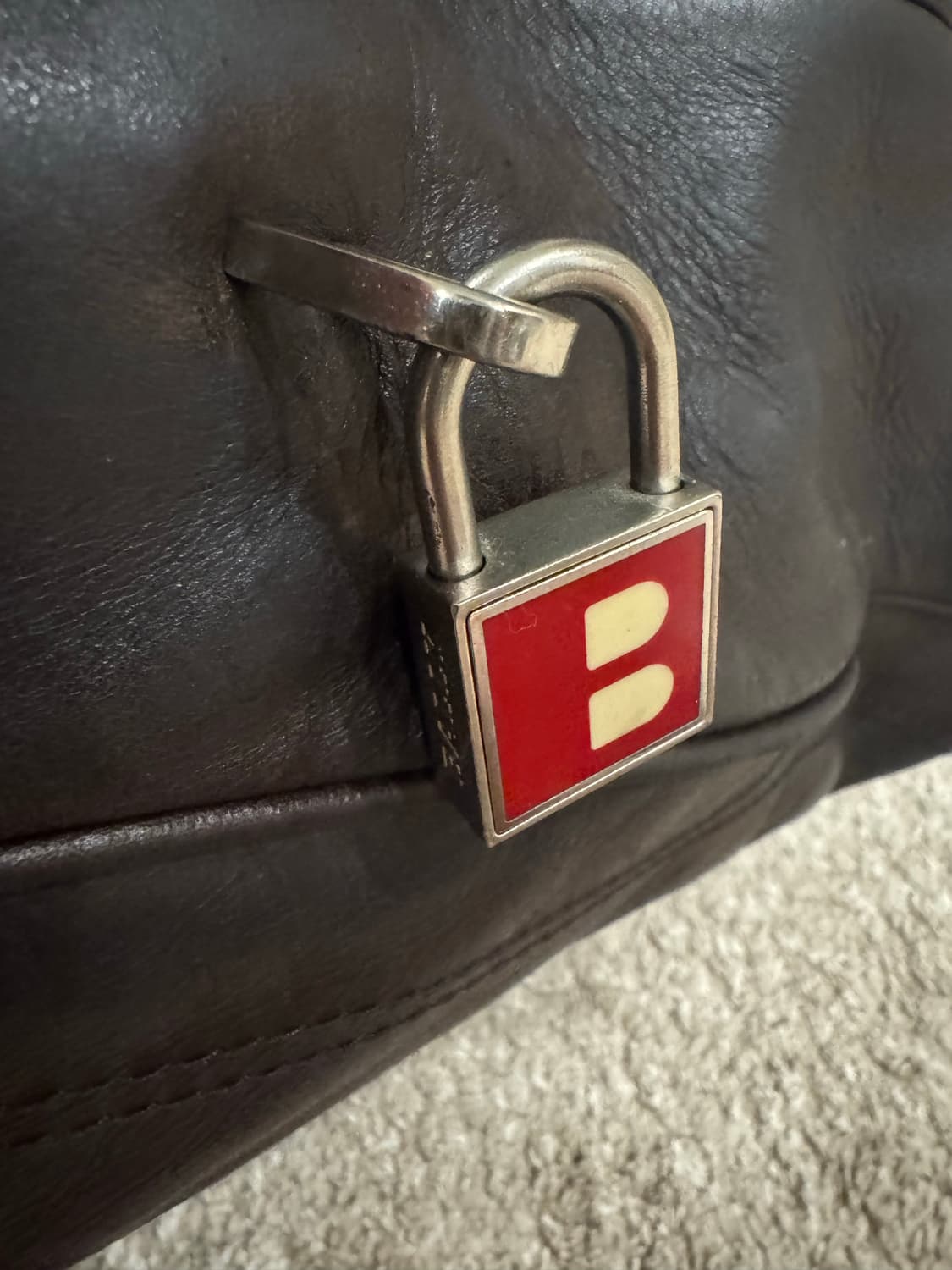 정품 발리가방 서류가방 여행가방 노트북가방 상품이미지3